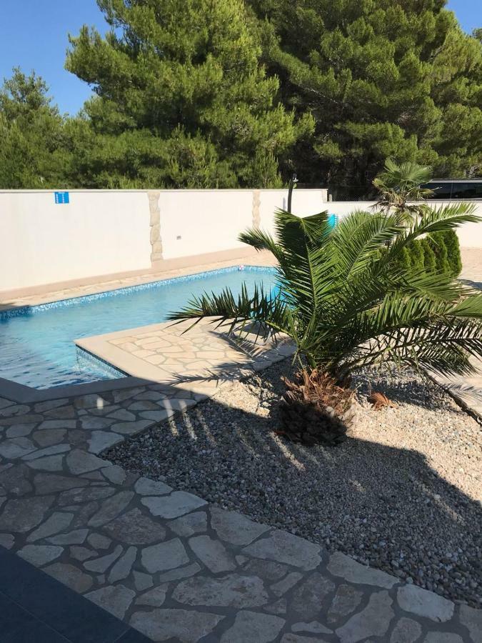 Villa Santa Barbara Vrsi Buitenkant foto